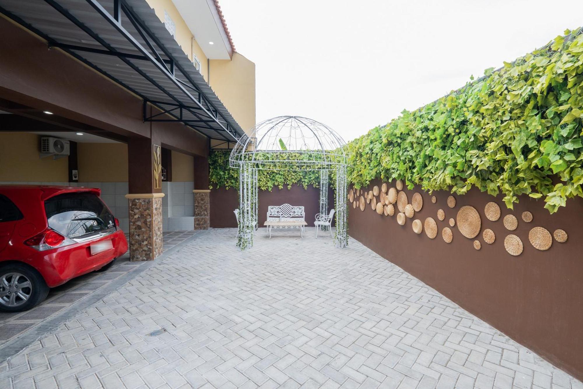 Reddoorz Syariah Near Rsud Dr Iskak Tulungagung Hotel Kedungwaru ภายนอก รูปภาพ